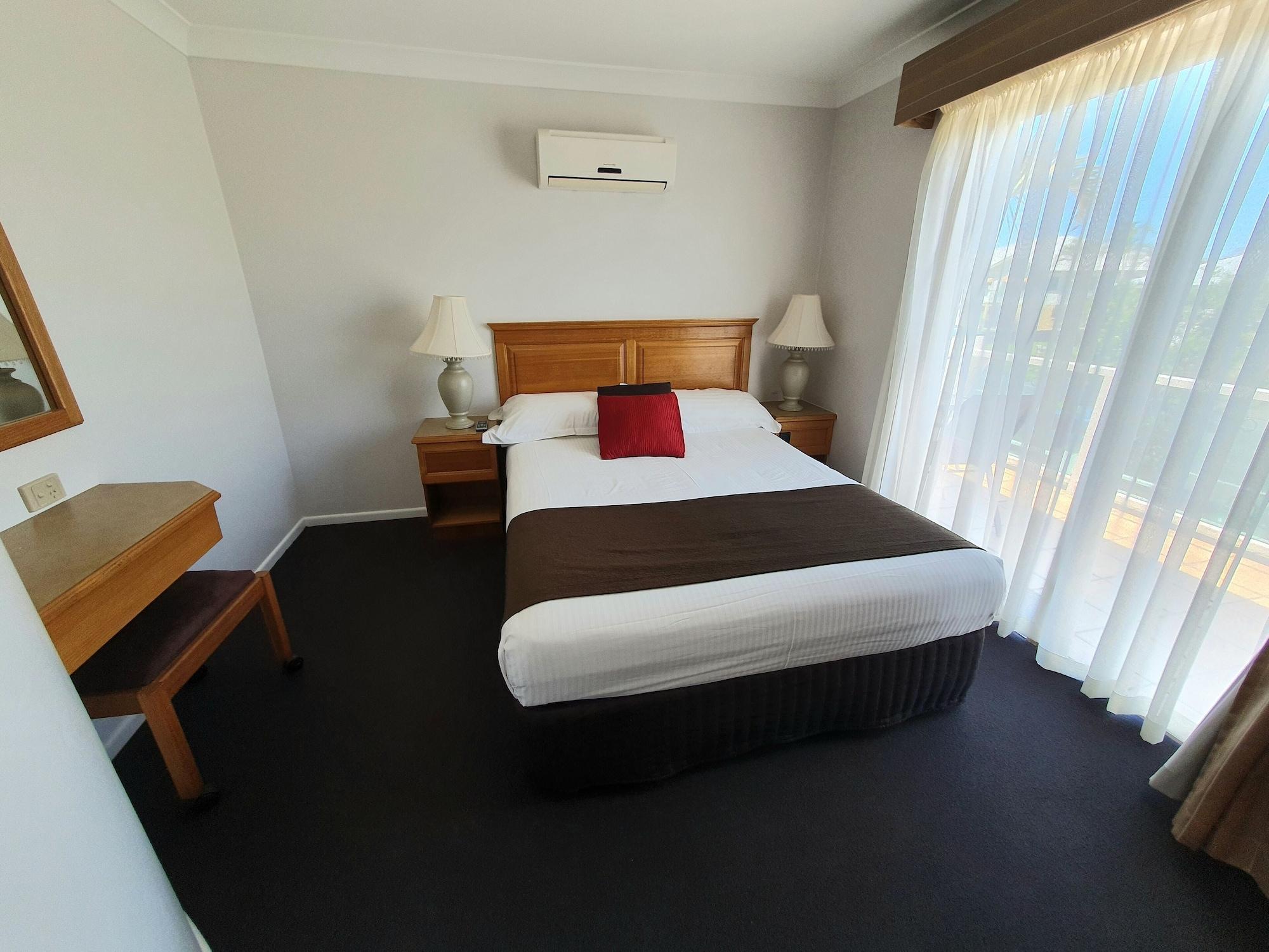 Mcnevins Maryborough Motel Экстерьер фото