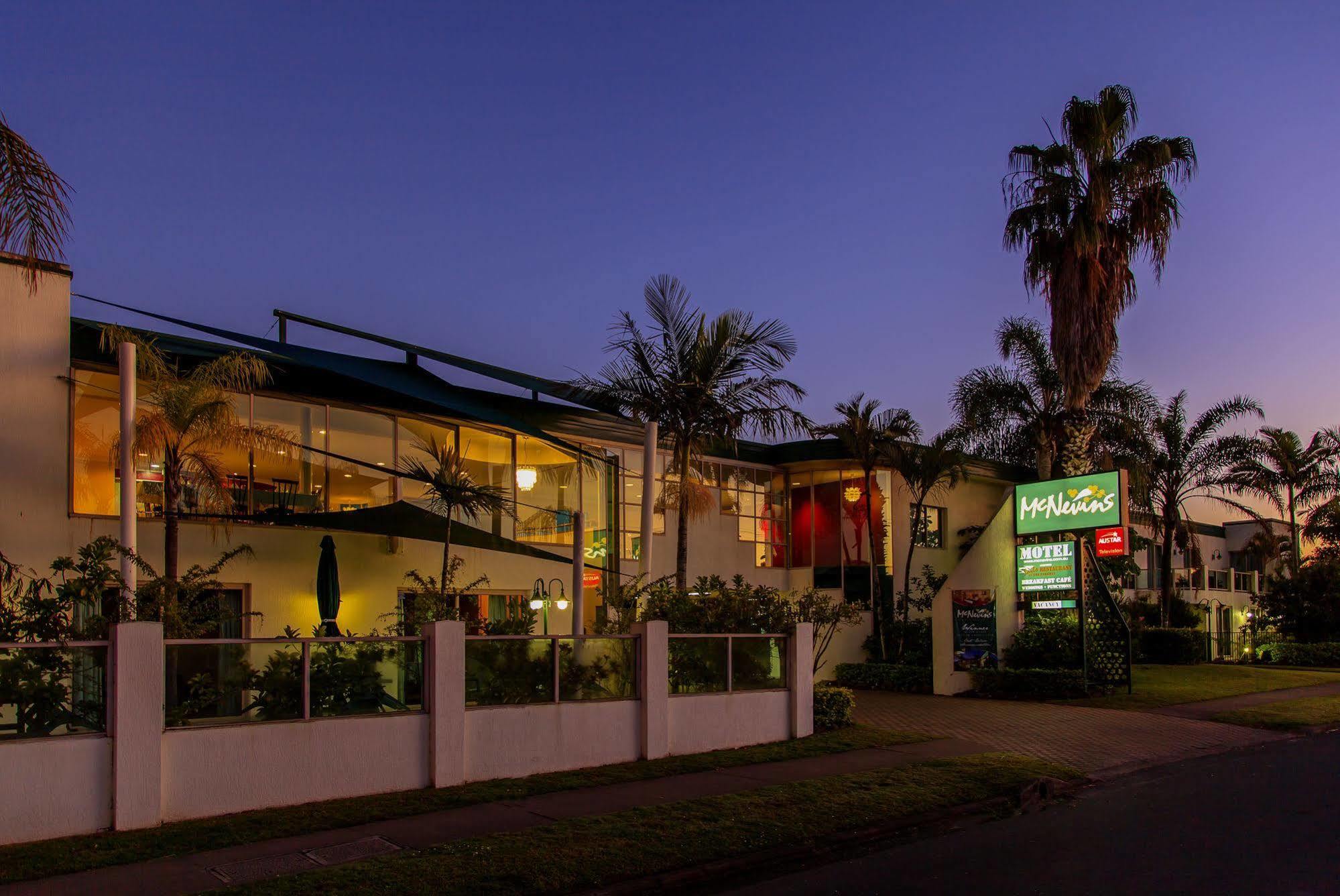Mcnevins Maryborough Motel Экстерьер фото