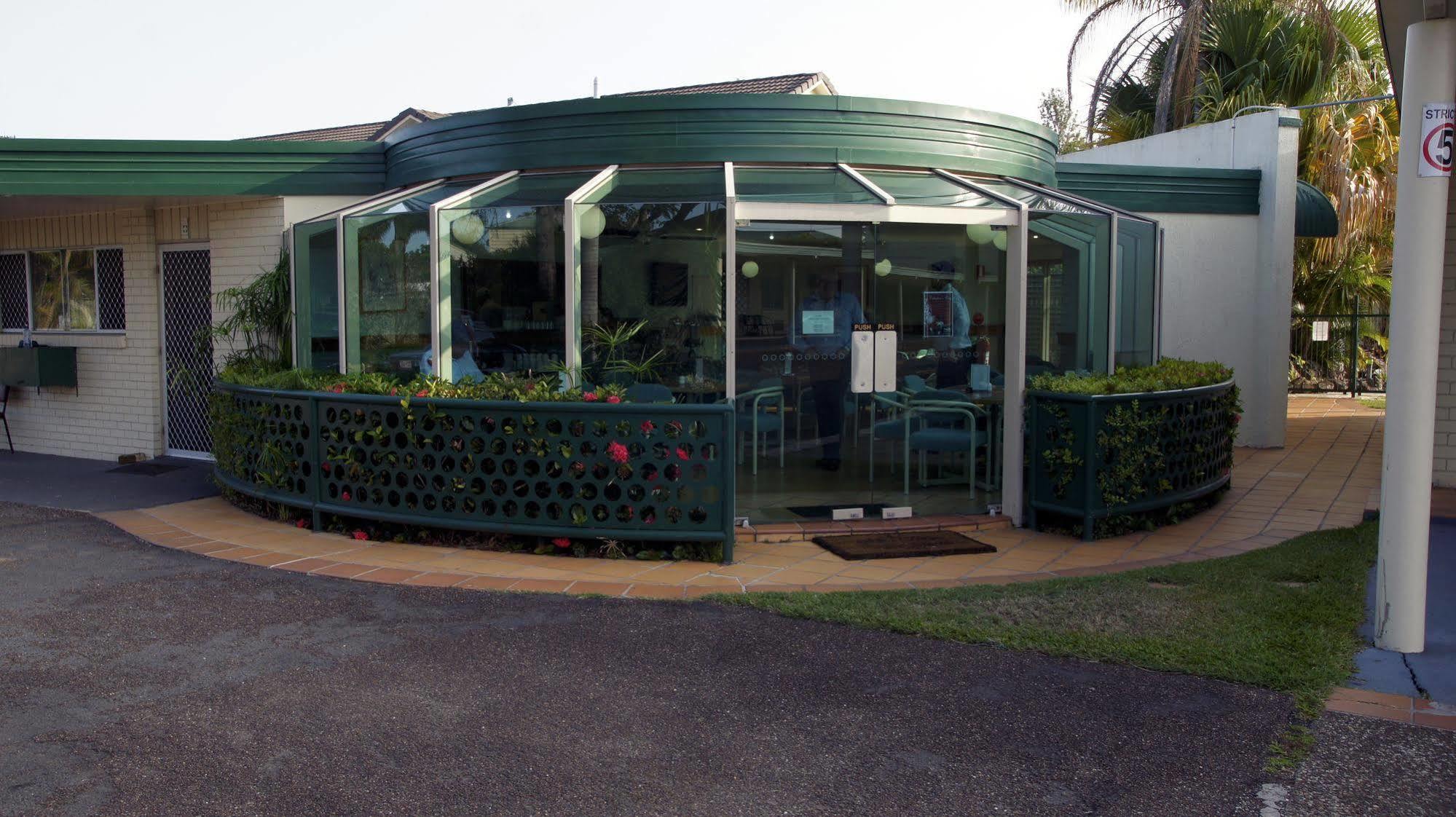 Mcnevins Maryborough Motel Экстерьер фото
